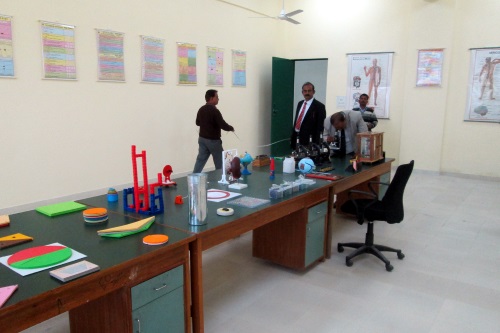 science lab | Monad University