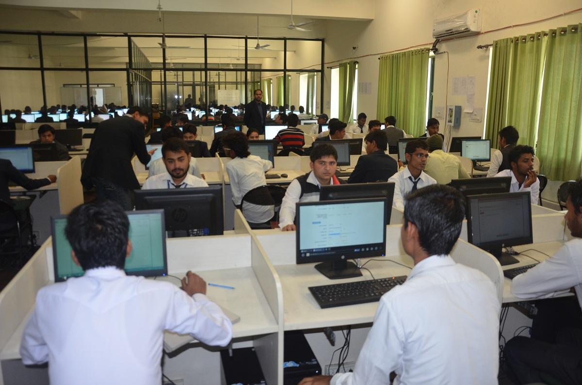 Gallery | School of Engineering & Technology